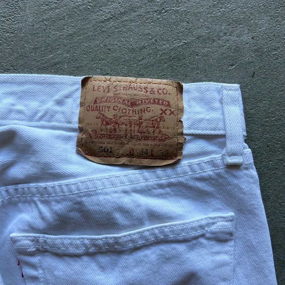 Vintage 90s Levis 501 XX Jeans Size 34x32 White Denim Button Fly Straight Leg